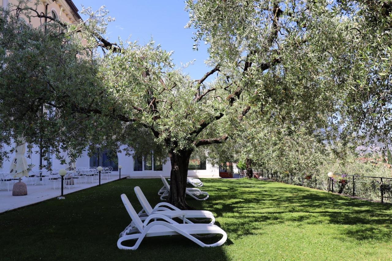 Aparthotel Englovacanze Рива-дель-Гарда Экстерьер фото