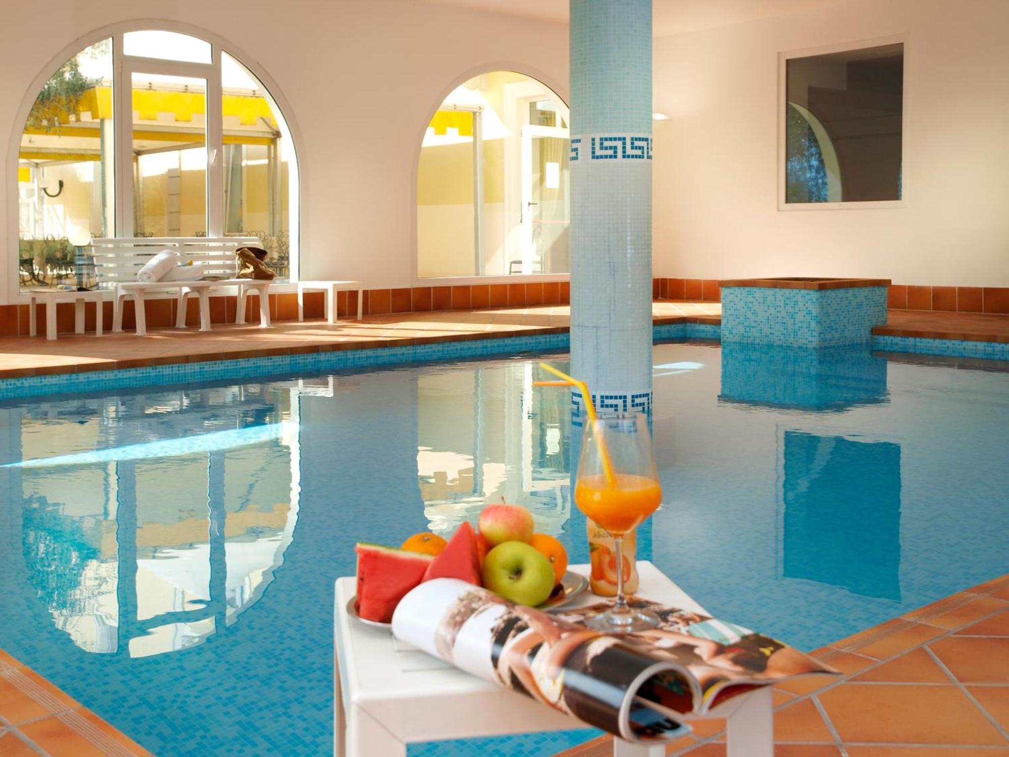 Aparthotel Englovacanze Рива-дель-Гарда Экстерьер фото