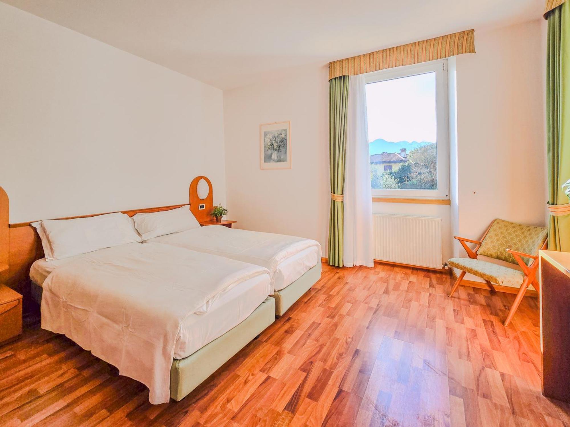 Aparthotel Englovacanze Рива-дель-Гарда Экстерьер фото