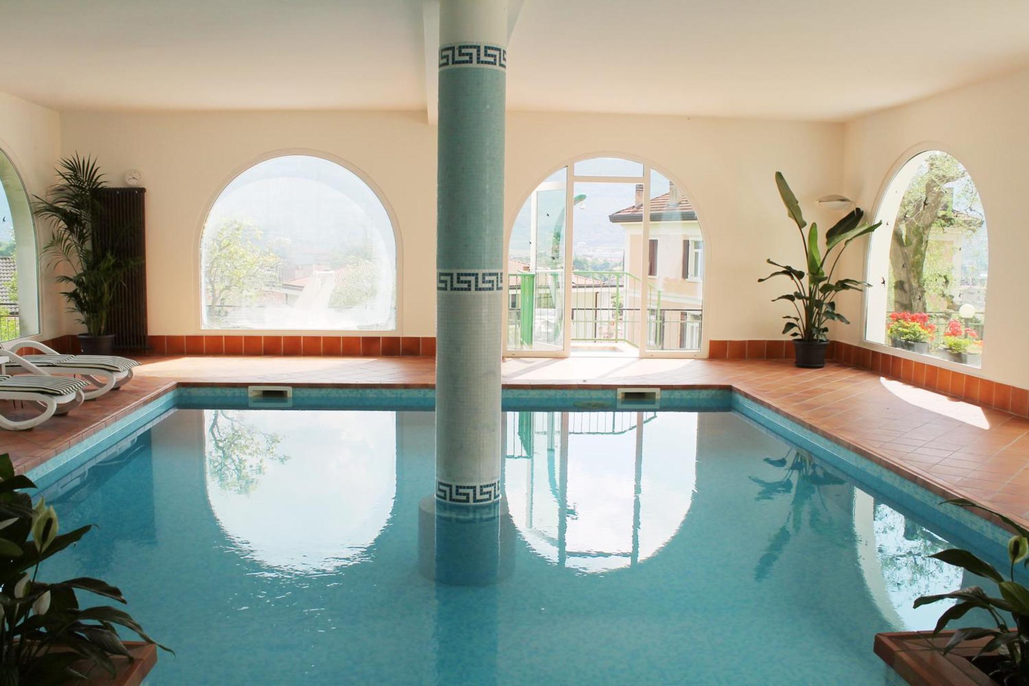 Aparthotel Englovacanze Рива-дель-Гарда Экстерьер фото
